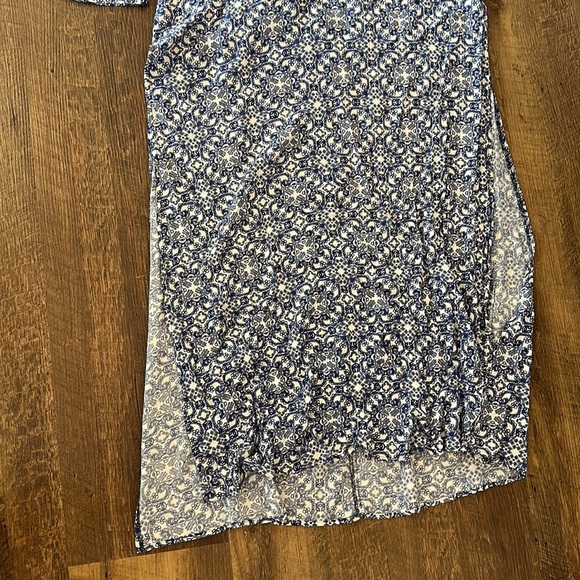 Lulu's Maxi Dress - Picture 3 of 8